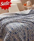 Delft Blue Dutch Blanket – Cozy Velveteen Throw | Dutch Home Decor | Blue & White Pattern Blanket | European Style Throw | Delft Tile