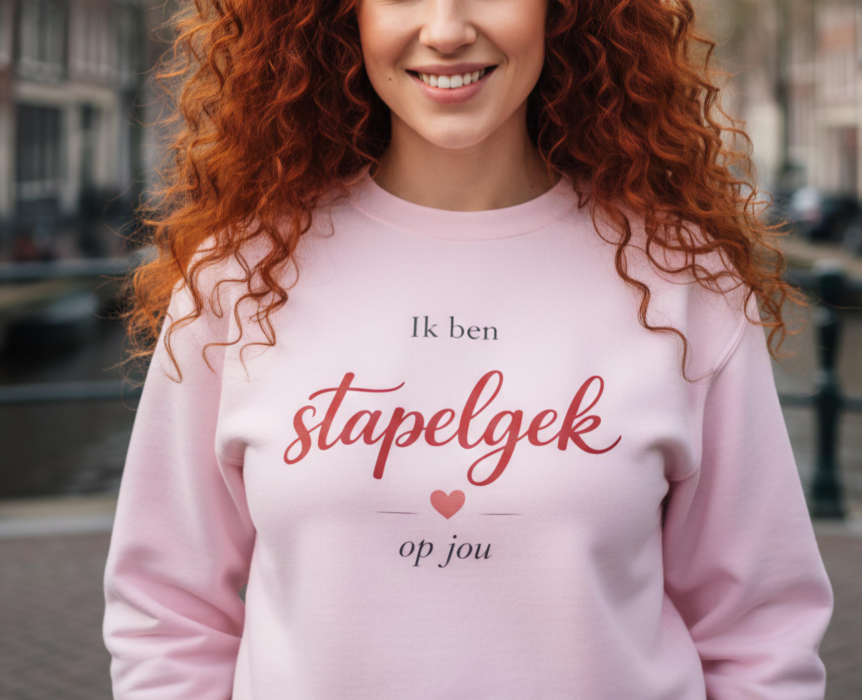 Dutch Valentine Sweatshirt | Ik ben stapelgek op jou | Cozy European Love Crewneck | Romantic Valentines Day Gift