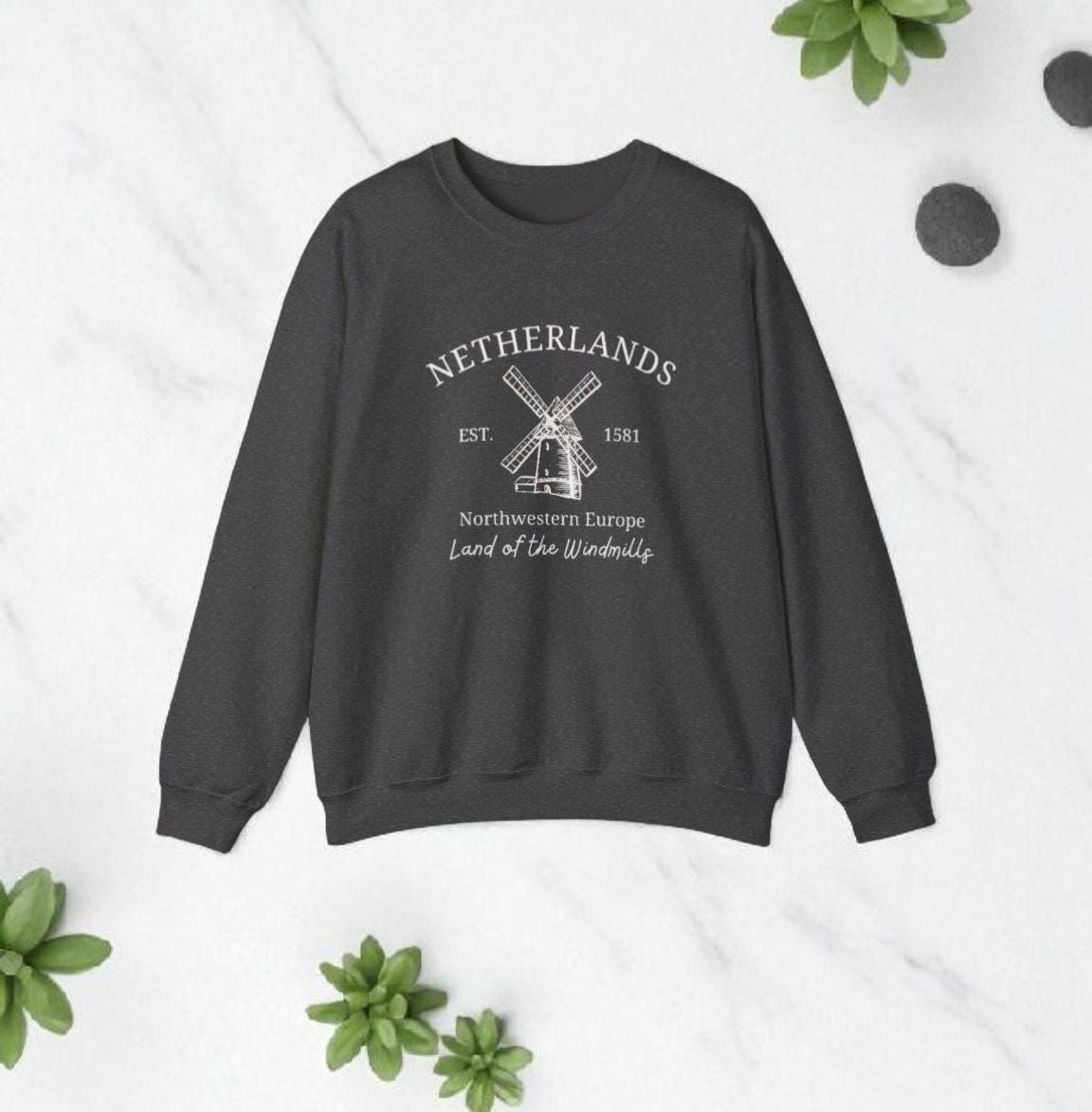 Gezellig Amsterdam Sweatshirt – Cozy Dutch Graphic Pullover, Netherlands Skyline Sweater, Cute Travel Gift